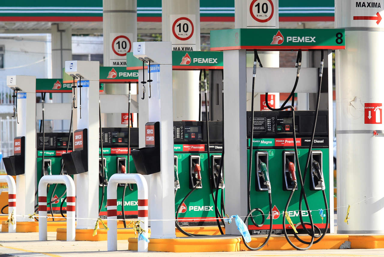 La liberalización del precio de la gasolina de nada ha servido a los consumidores quienes han experimentado un alza constante en sus 'tickets' de pago. (ARCHIVO)