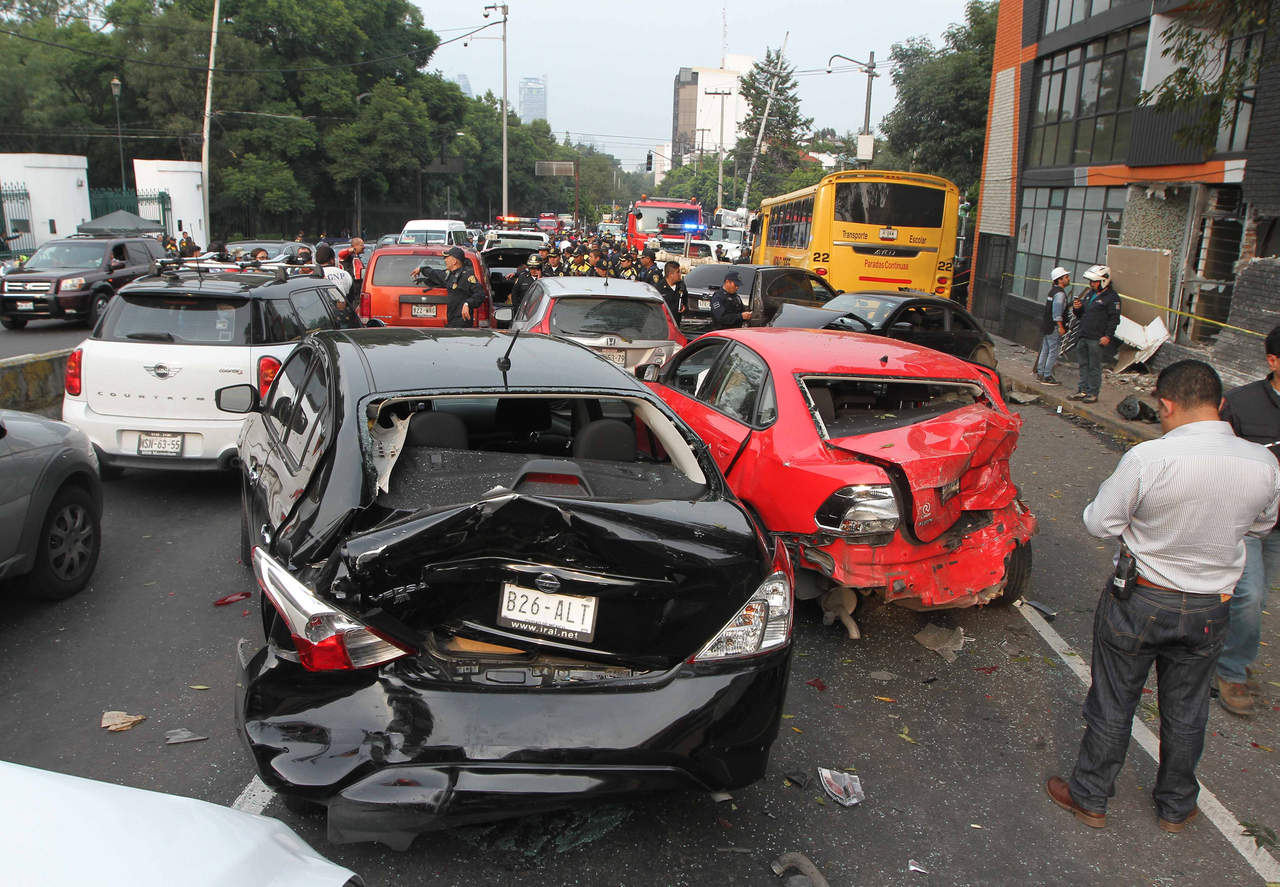 La Asociación Mexicana de Instituciones de Seguros (AMIS) estimó que durante 2017, las aseguradoras del país pagaron alrededor de 62 mil millones de pesos por siniestros en automóviles, tales como choques, daños a terceros y robos. (ARCHIVO)