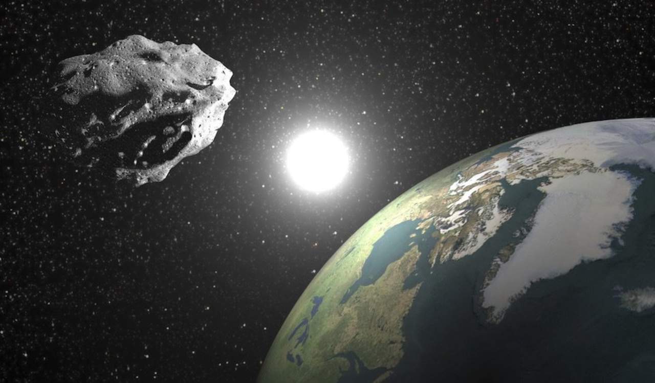 La velocidad del asteroide en el momento del máximo acercamiento, 34 kilómetros por segundo, es más alta que la mayoría de los objetos cercanos durante un sobrevuelo en la Tierra. (ESPECIAL)
