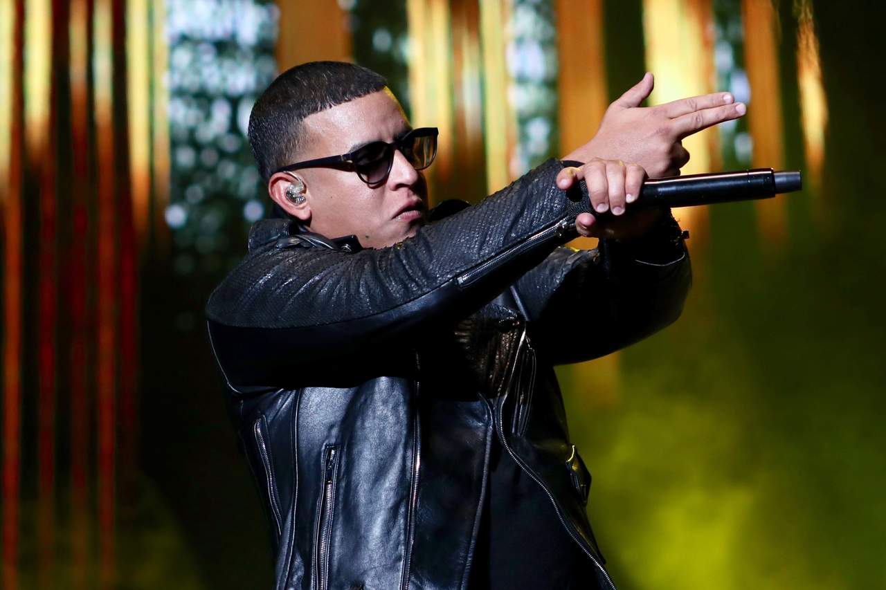 1977: Nace Daddy Yankee, famoso cantante, actor, productor, locutor de radio​ y empresario puertorriqueño