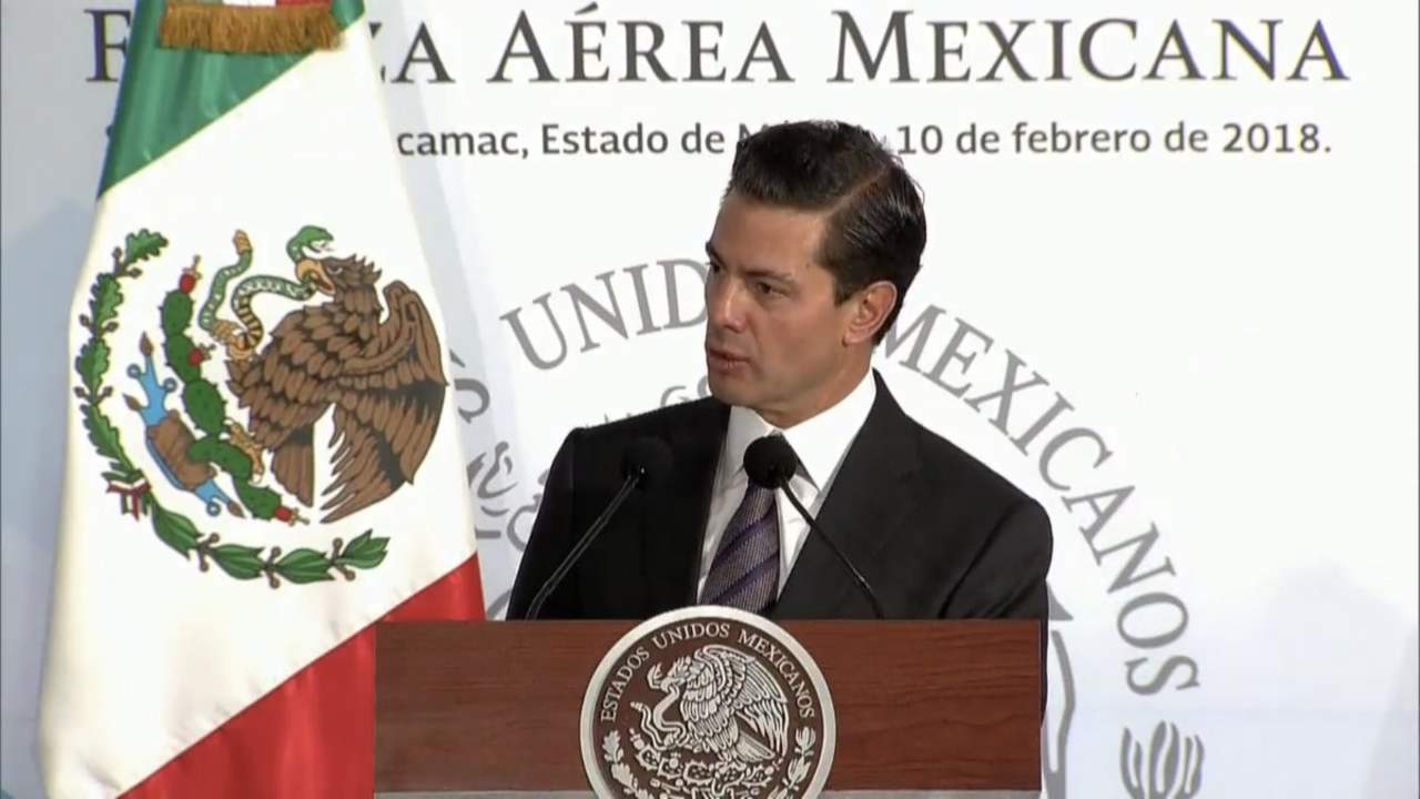 Peña Nieto conmemora el Día de la Fuerza Aérea Mexicana. (ESPECIAL) 