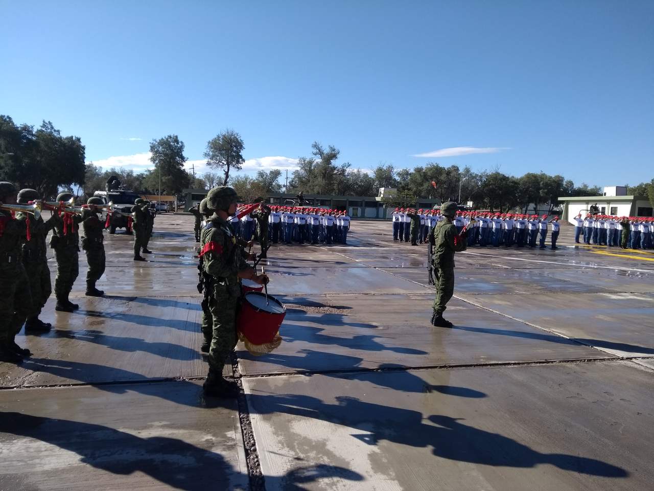 Formaron parte del evento inaugural de su servicio en el patio del Campo Militar de La Joya. (EL SIGLO DE TORREÓN)
