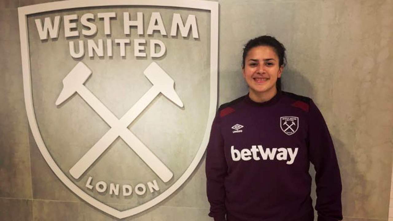 Salcedo, de 24 años, llegó en septiembre pasado al conjunto del West Ham Femenil. (TWITTER)