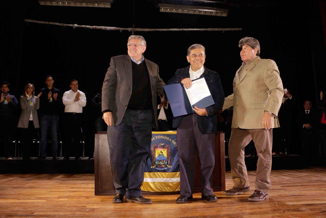 Compromiso. El lagunero Salvador Hernández Vélez fue electo como rector de la UAdeC.