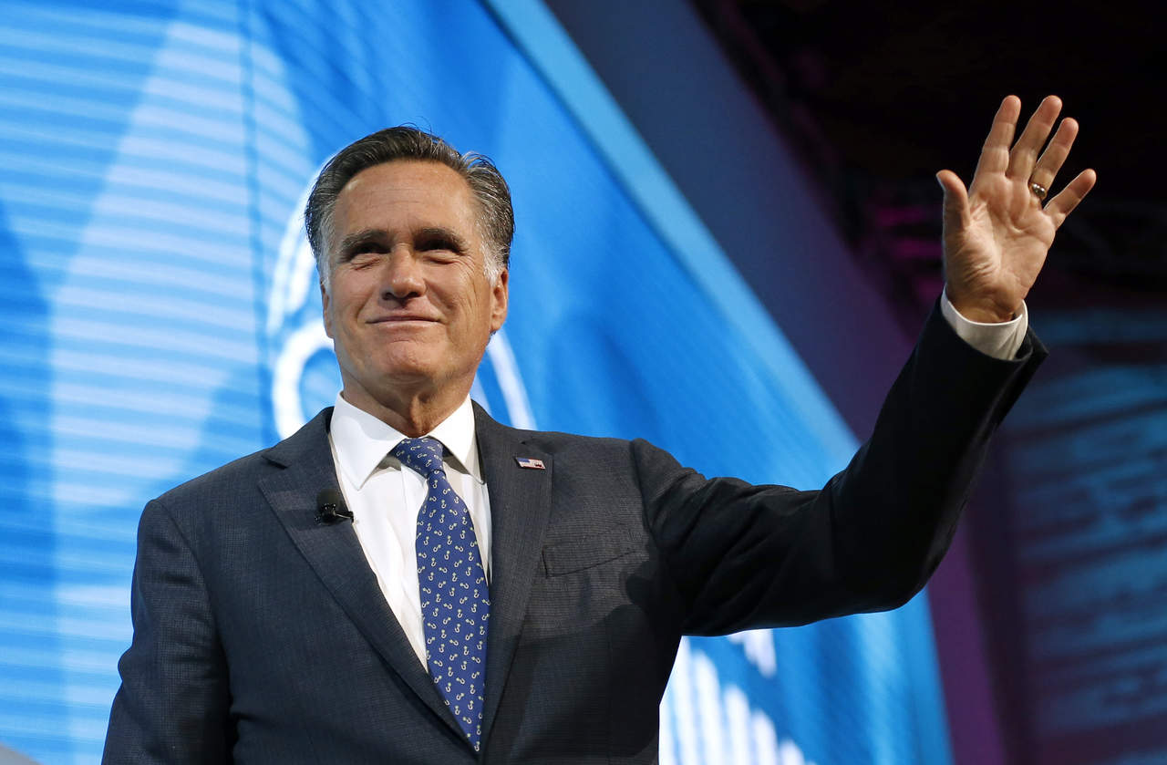 Romney, quien fue candidato presidencial de los republicanos en 2012, anunciará el jueves que intentará ocupar el escaño de Orrin Hatch, quien se retira este año. (AP)