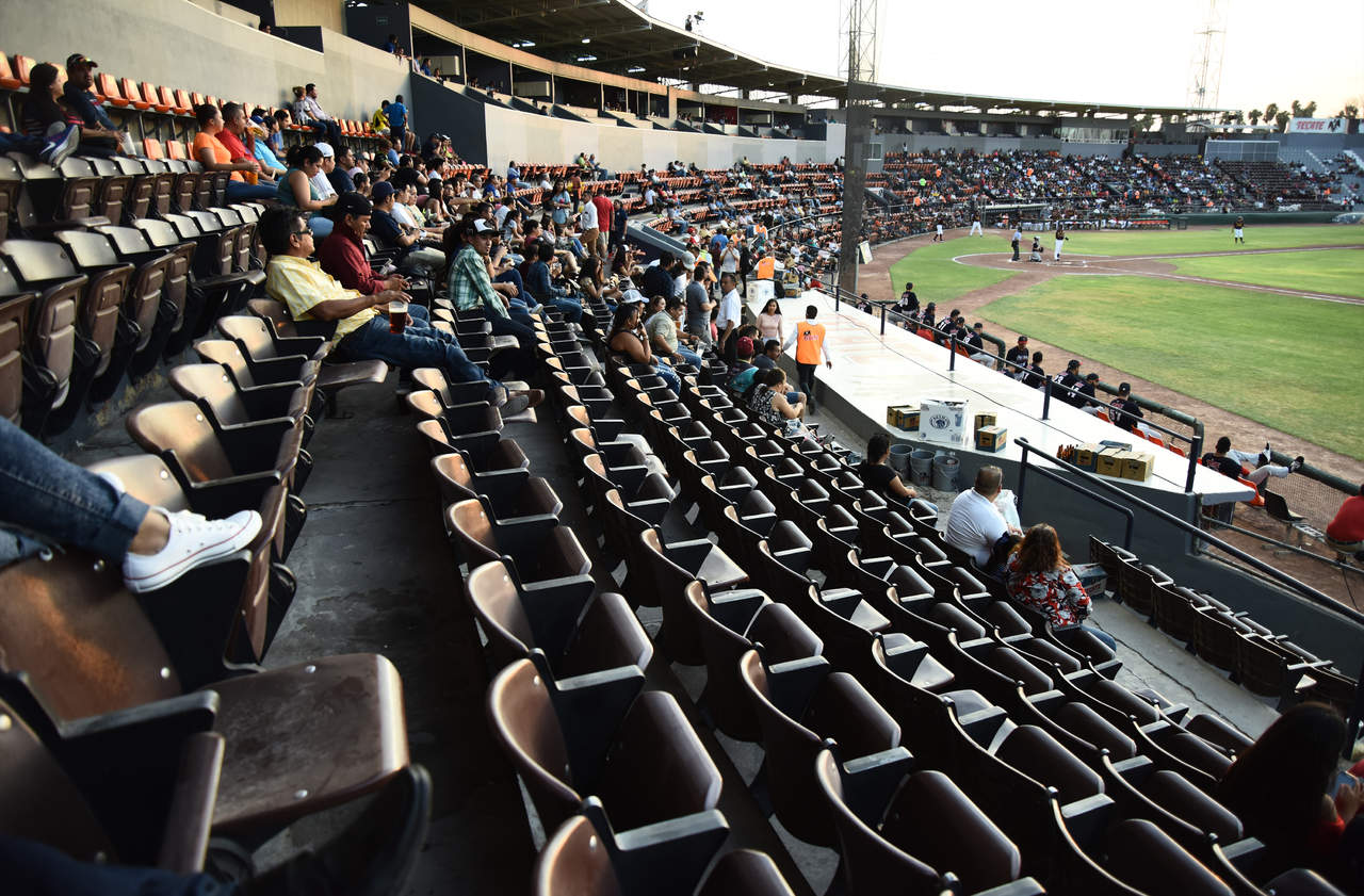 Las tribunas del Estadio de la Revolución están cerca de volver a cobrar vida, cuando comience la primera temporada de 2018 de la Liga Mexicana de Beisbol. (ARCHIVO)