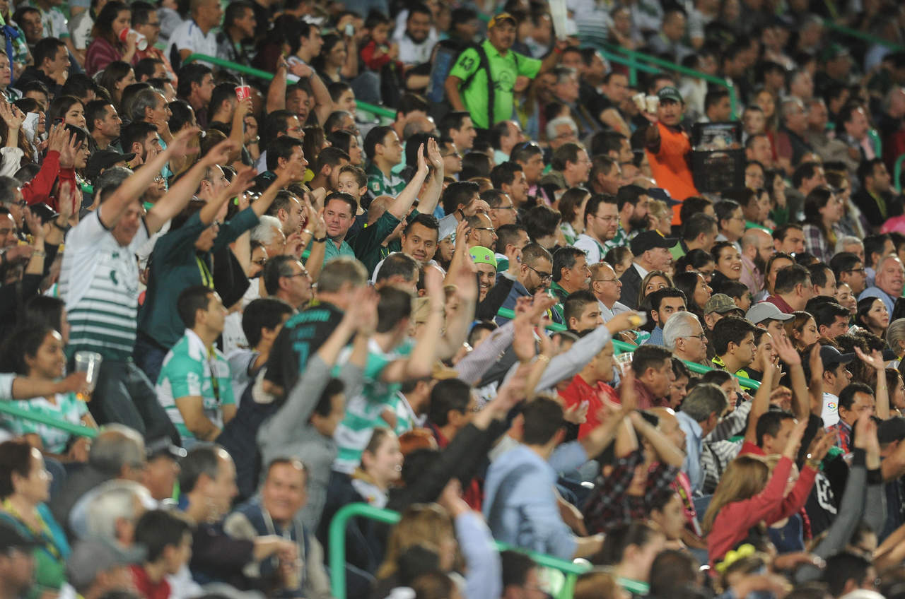Buena entrada hubo en el estadio Corona en el partido del miércoles pasado, entre Guerreros y León.