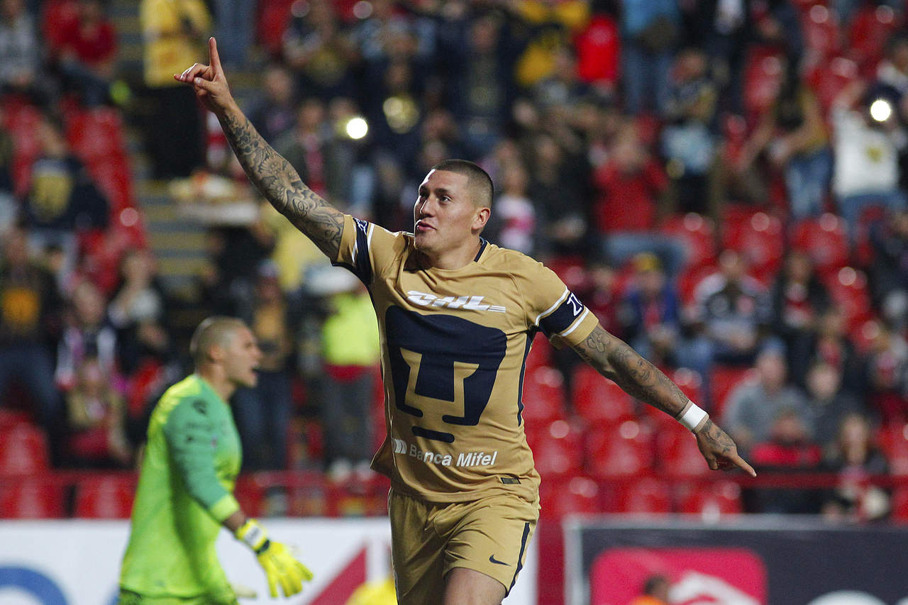 El chileno Nicolás Castillo metió un golazo en el partido que su equipo, Pumas de la UNAM, perdió en la frontera ante Xolos. (JAM MEDIA)
