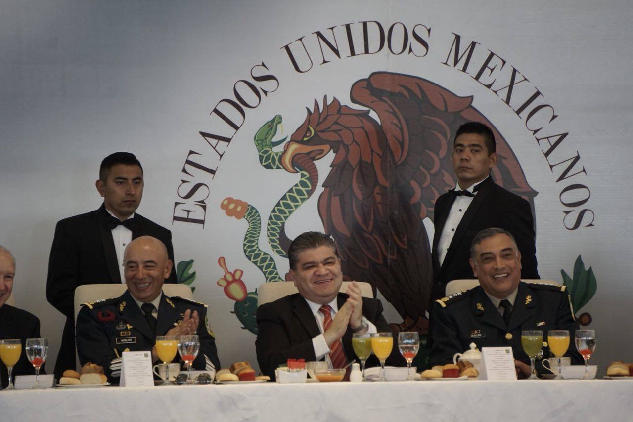 Apoyo. El gobernador del Estado, Miguel Ángel Riquelme Solís externó su reconocimiento al Ejército Mexicano. (CORTESÍA)