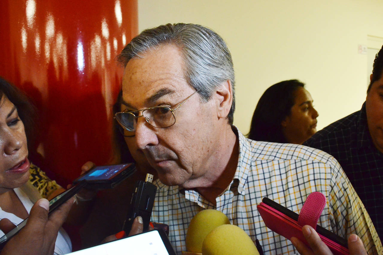 Falso. El tesorero municipal, Jaime Hernán Sirgo asegura que no se considera viable aumentar los sueldos a funcionarios. (FERNANDO COMPEÁN)