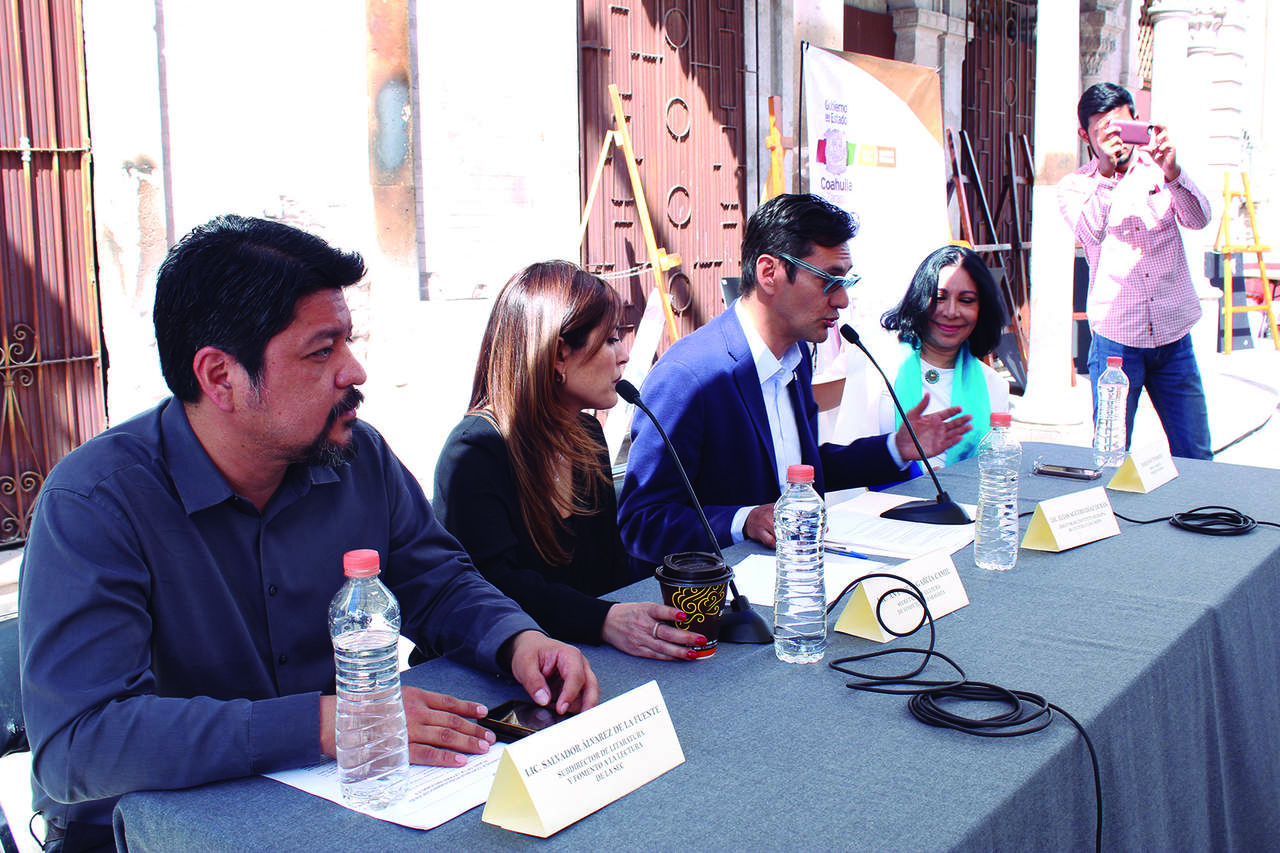 La convocatoria fue dada a conocer por la secretaria de Cultura estatal, Ana Sofía García, el director de cultura de Torreón, Elías Agüero, y la hija de la poeta, Marianne Toussaint. (ARCHIVO)