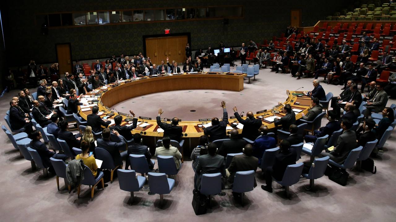 Votación. El Consejo de Seguridad de la ONU aprobó por unanimidad una resolución para implementar un inmediato cese al fuego en toda Siria, luego de casi una semana de intensas negociaciones.