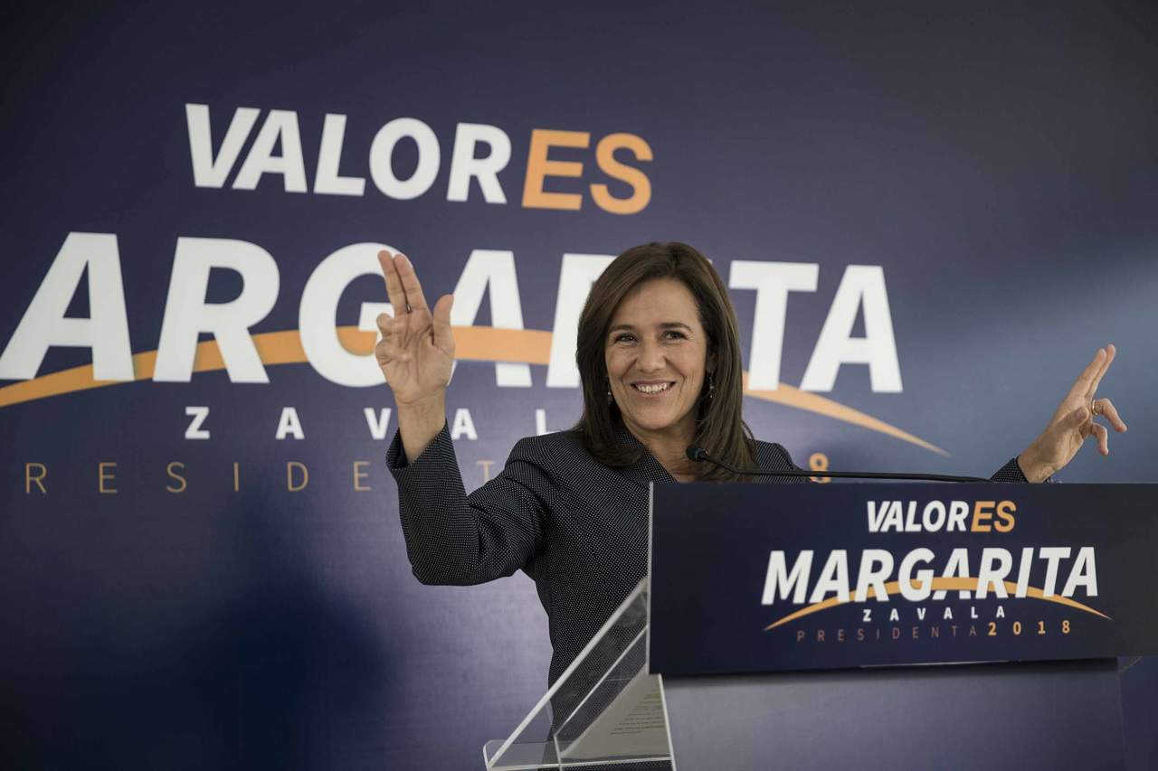 Calderón realizó dos aportaciones a la campaña de su esposa, una de 500,000 pesos (26,600 dólares) el 1 de noviembre del pasado año y otra de 750,000 pesos (39,914 dólares) el 5 de diciembre, según consta en el portal de Rendición de Cuentas y Resultados de la autoridad electoral mexicana. (EL UNIVERSAL)