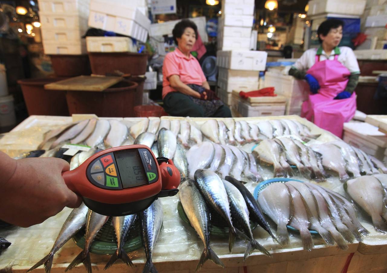 En alerta. Debido a la radiación que sufrió la zona de Fukushima, países piden no importar pescados de esa región. (AGENCIAS)