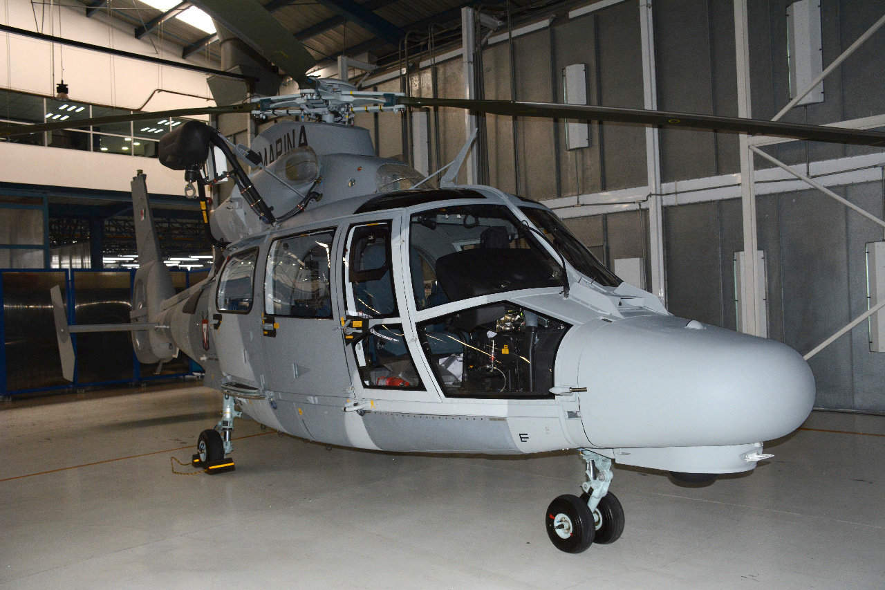 La Secretaría de Marina (Semar) mexicana recibió el último de los diez helicópteros Panther AS-565 MBE, con los que fortalecerá su capacidad en operaciones de rescate y atención en zonas de desastre. (EFE)