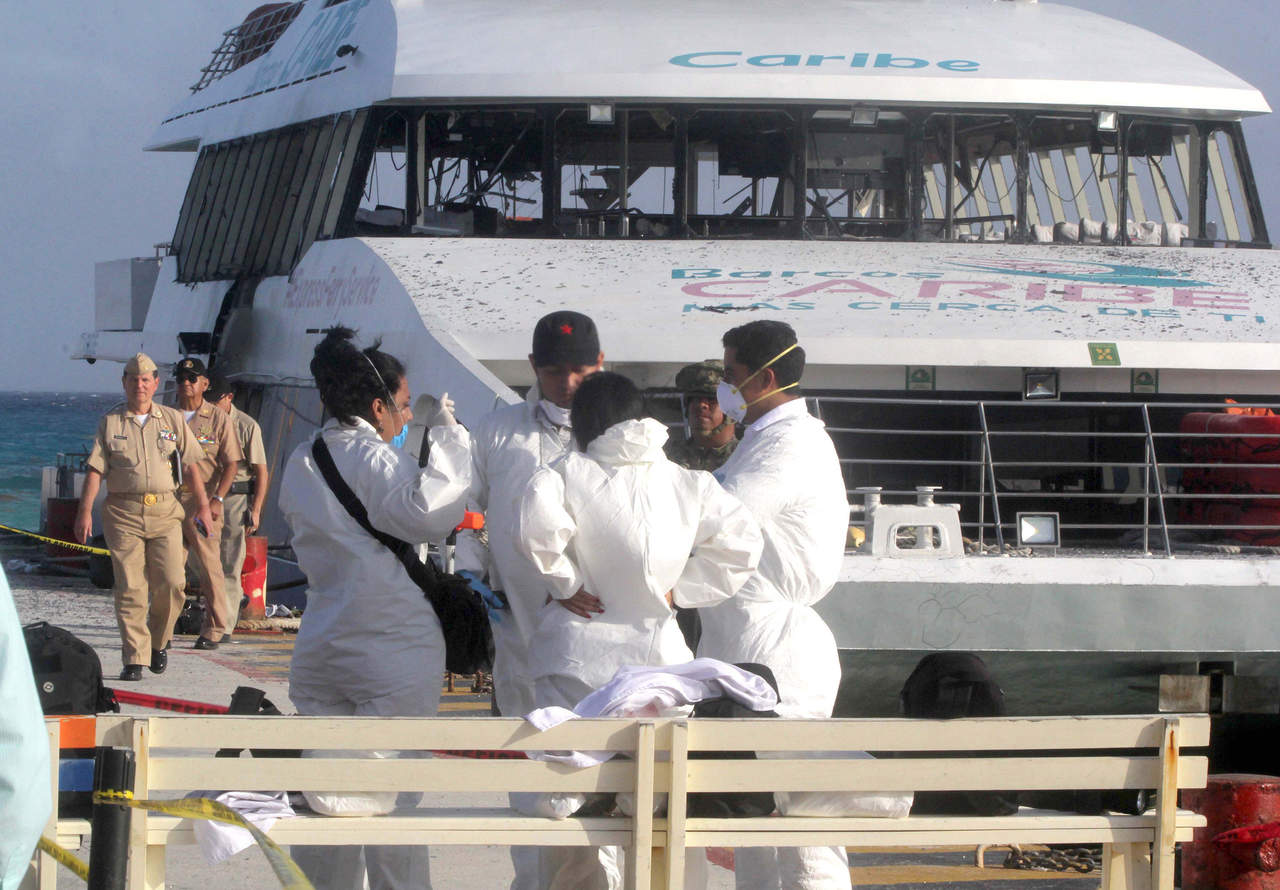  El fiscal general de Quintana Roo, Miguel Ángel Pech, señaló que una de las hipótesis de investigación en la explosión de un Ferry en costas de Playa del Carmen, es un autoatentado por parte de la empresa Barcos del Caribe. (ARCHIVO)