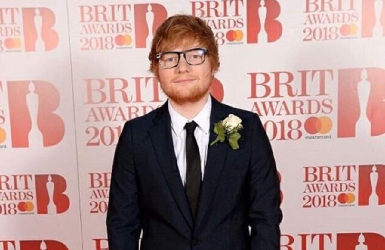 Ed Sheeran planea su boda con la que ha sido su novia de toda la vida.  (ESPECIAL)