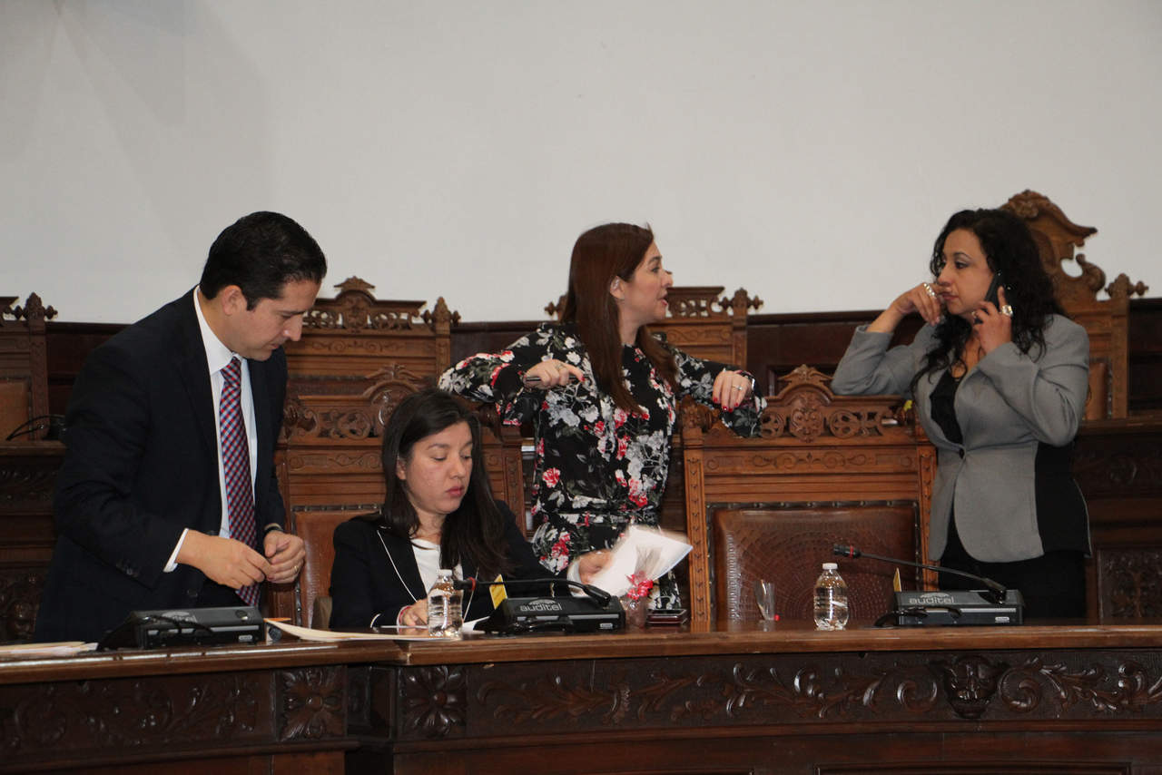 Caso. El lunes, Blas Flores, titular de Sefin acudió a comparecer ante los legisladores locales.
