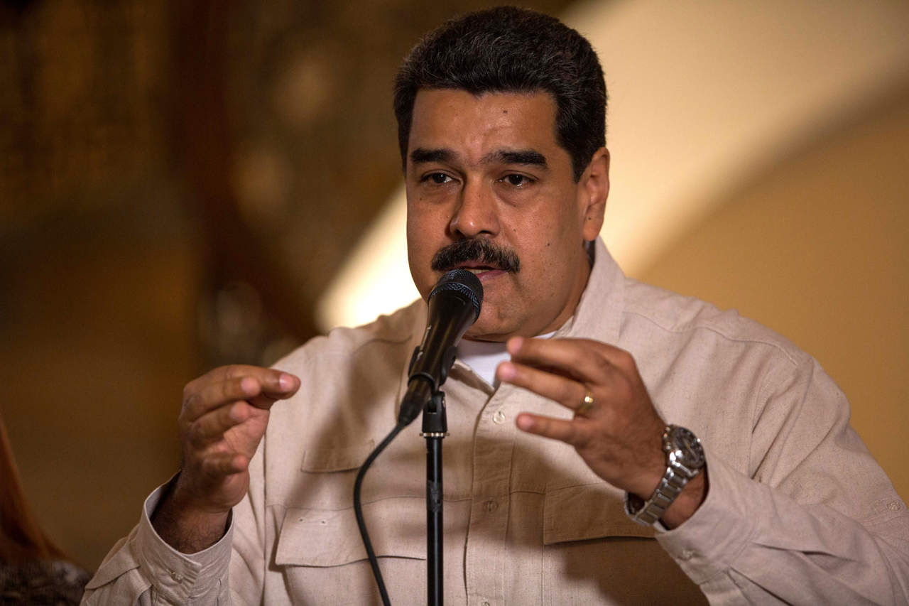 En el acto de clausura de un foro internacional de apoyo a la llamada revolución venezolana, Maduro indicó que el gobierno del presidente Donald Trump está “como loco' haciendo cabildeo para que las Naciones Unidas no envíen una delegación de observación internacional que certifique la pulcritud del proceso a realizarse el 22 de mayo. (ARCHIVO)