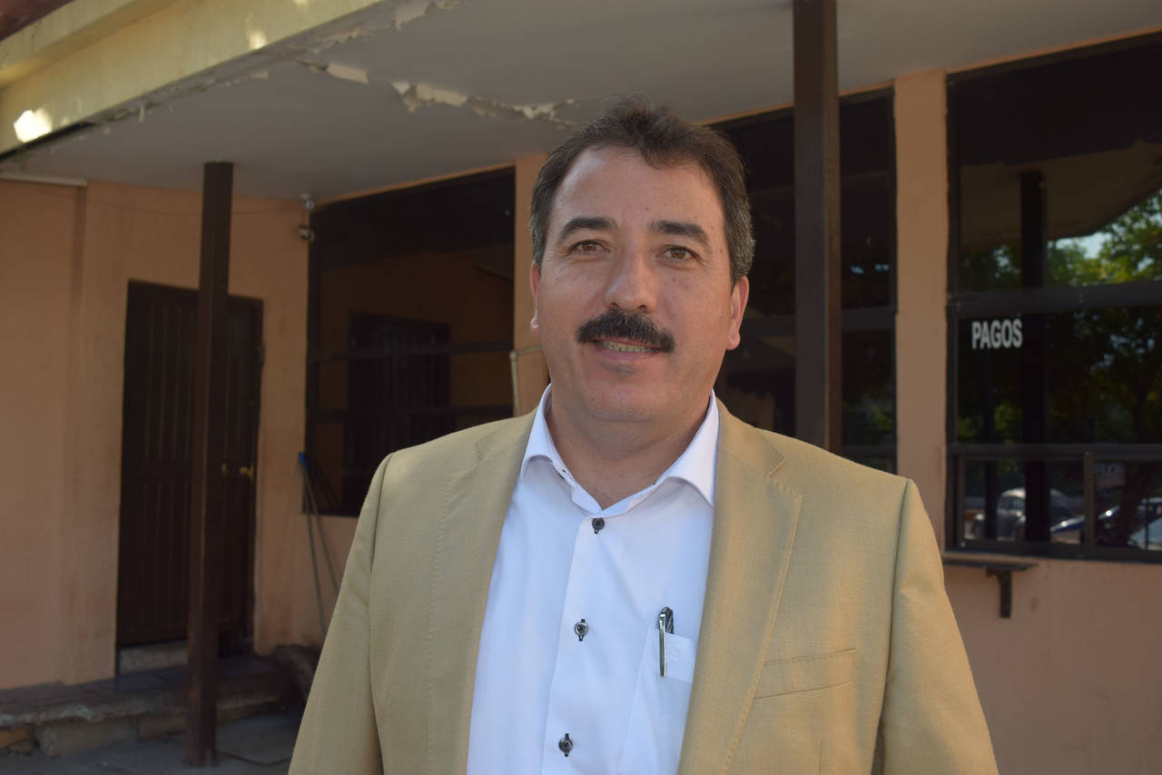 Separación. Francisco Bardán Ruelas dejará temporalmente la Oficialía Mayor del municipio; se irá a campaña política. (EL SIGLO DE TORREÓN)