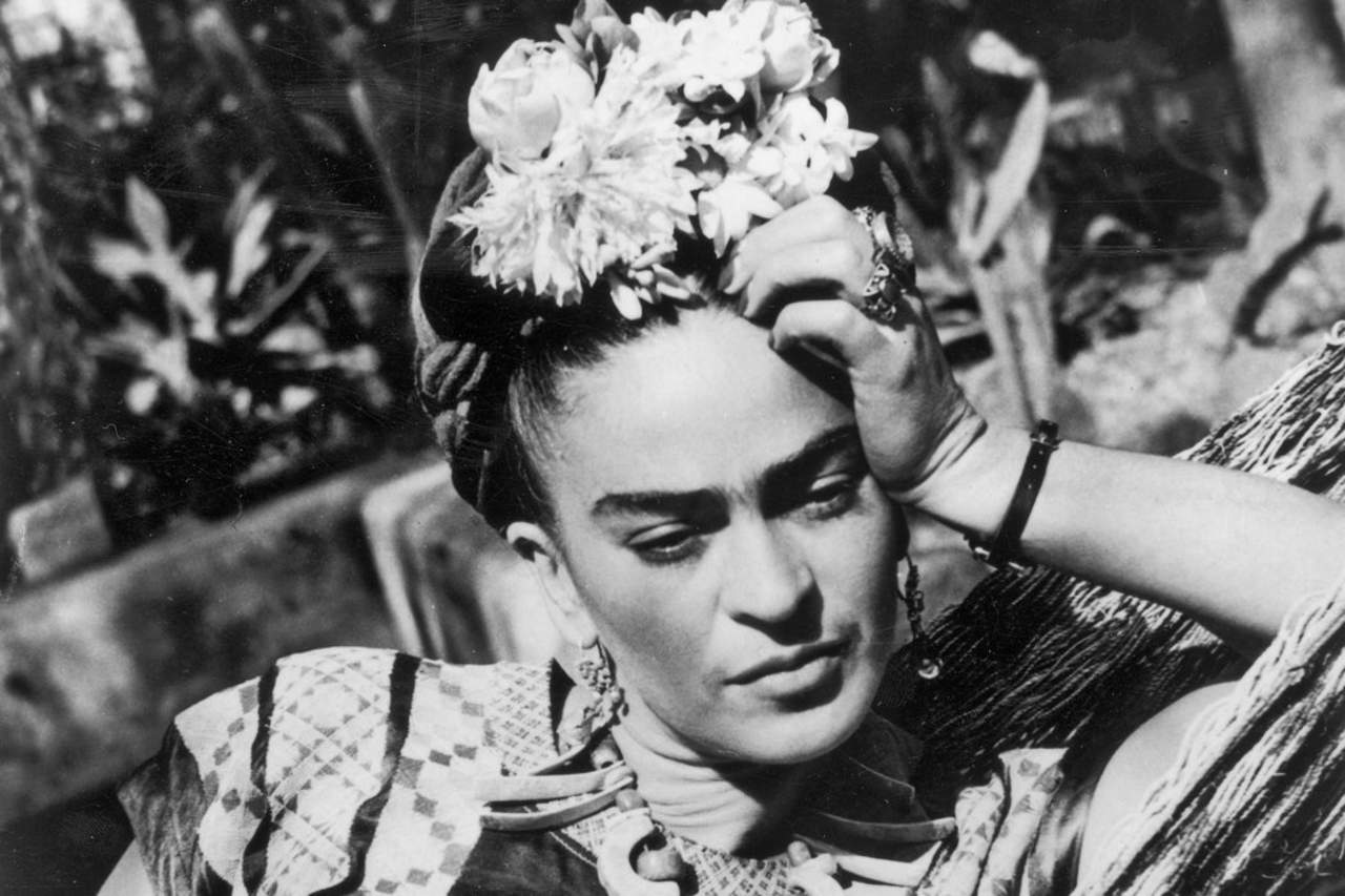 Claire Wilcox, la curadora de los objetos íntimos de Frida, externó que exhibir sus artículos era un gran privilegio. (NEW YORK TIMES)