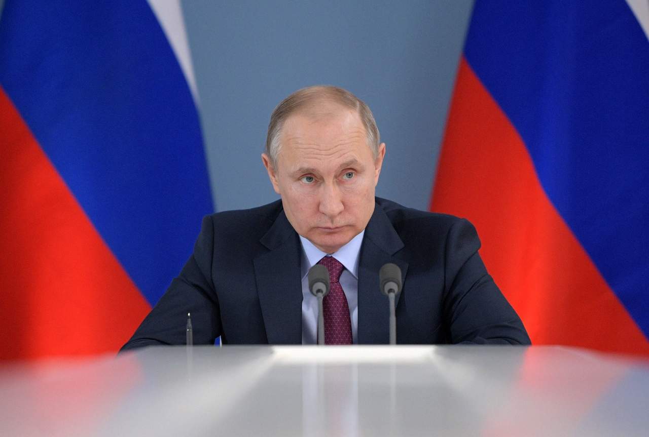 'Me da absolutamente igual. Ellos no representan los intereses del Estado ruso', dijo Putin al canal estadounidense NBC. (ARCHIVO)