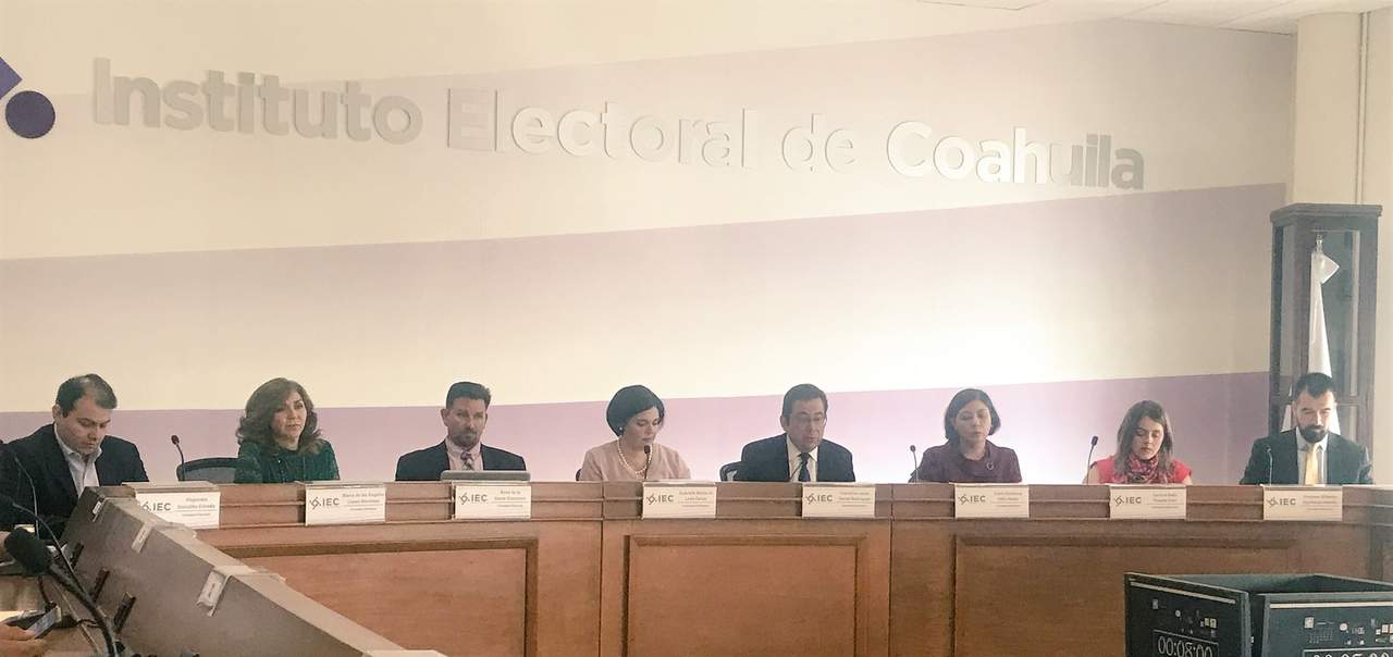 La Consejera Presidenta del IEC, Gabriela de León Farías, indicó que las causas de las cancelaciones están relacionadas a omisiones en materia de Fiscalización. (ESPECIAL)