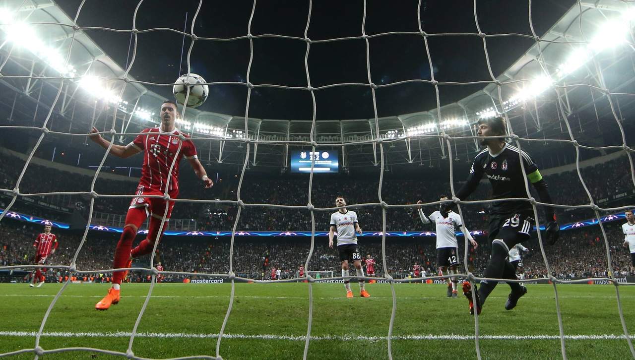 Sandro Wagner marcó el tercer gol definitivo en la serie que Bayern goleó 8-1 al Besiktas.