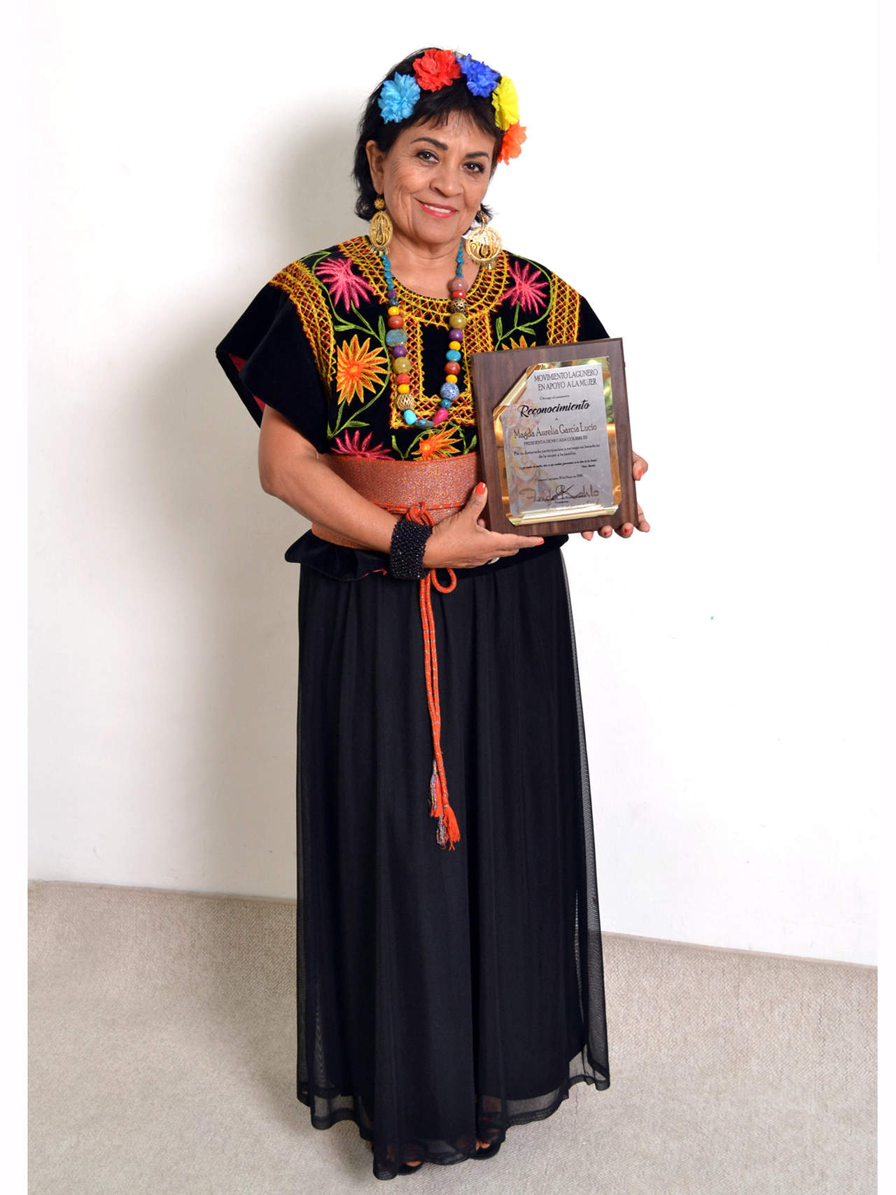 Magda Aurelia García Lucio recibió un merecido reconocimiento
por su labor a favor de la mujer.
