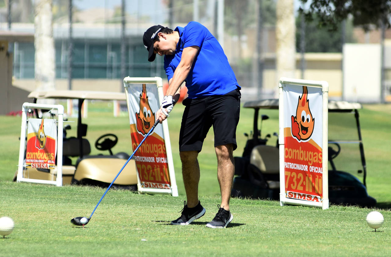 Todos los participantes dieron su máximo esfuerzo durante la competencia celebrada en el Campestre Torreón. Triunfan en el Torneo Ex-A-Tec de Golf en el Campestre