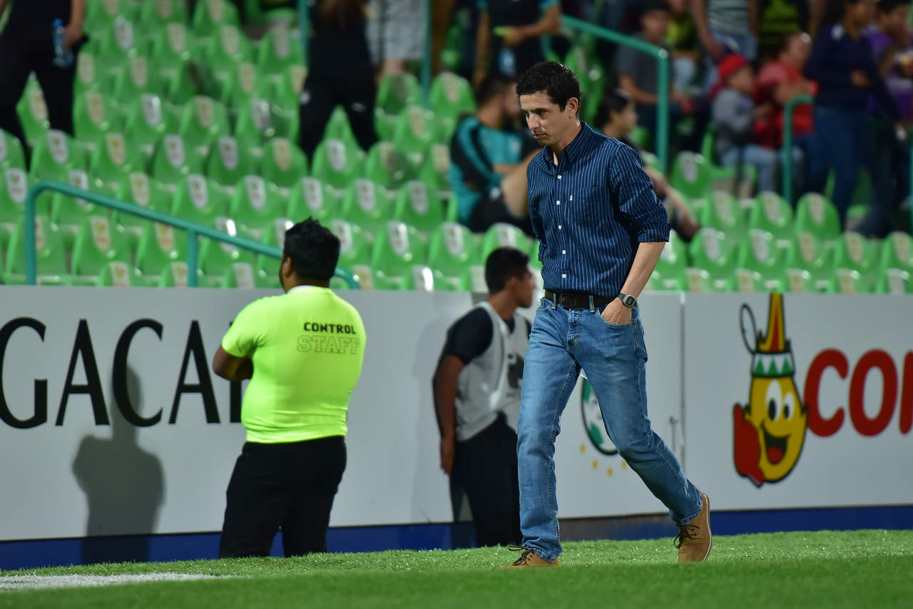 Gran trabajo está haciendo el técnico Jorge Macías, pues Santos ha tenido una gran mejoría respecto al torneo pasado. (Fotos de Ernesto Ramírez)