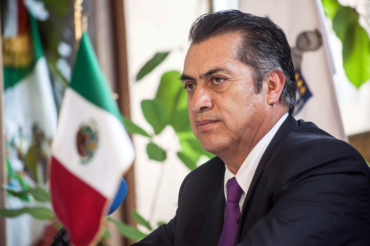 'El Bronco' acompañó este mediodía a Jesús Alejo Orantes Ruíz en su registro como candidato independiente a la gubernatura de Chiapas ante el Instituto de Elecciones y Participación Ciudadana (IEPC). (ARCHIVO)