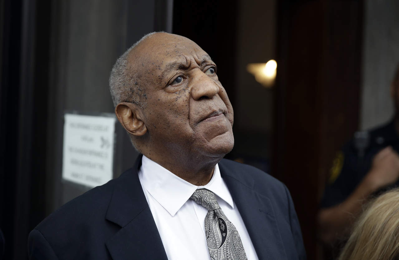 Cosby pide salida de juez debido a trabajo social de esposa. (ARCHIVO)
