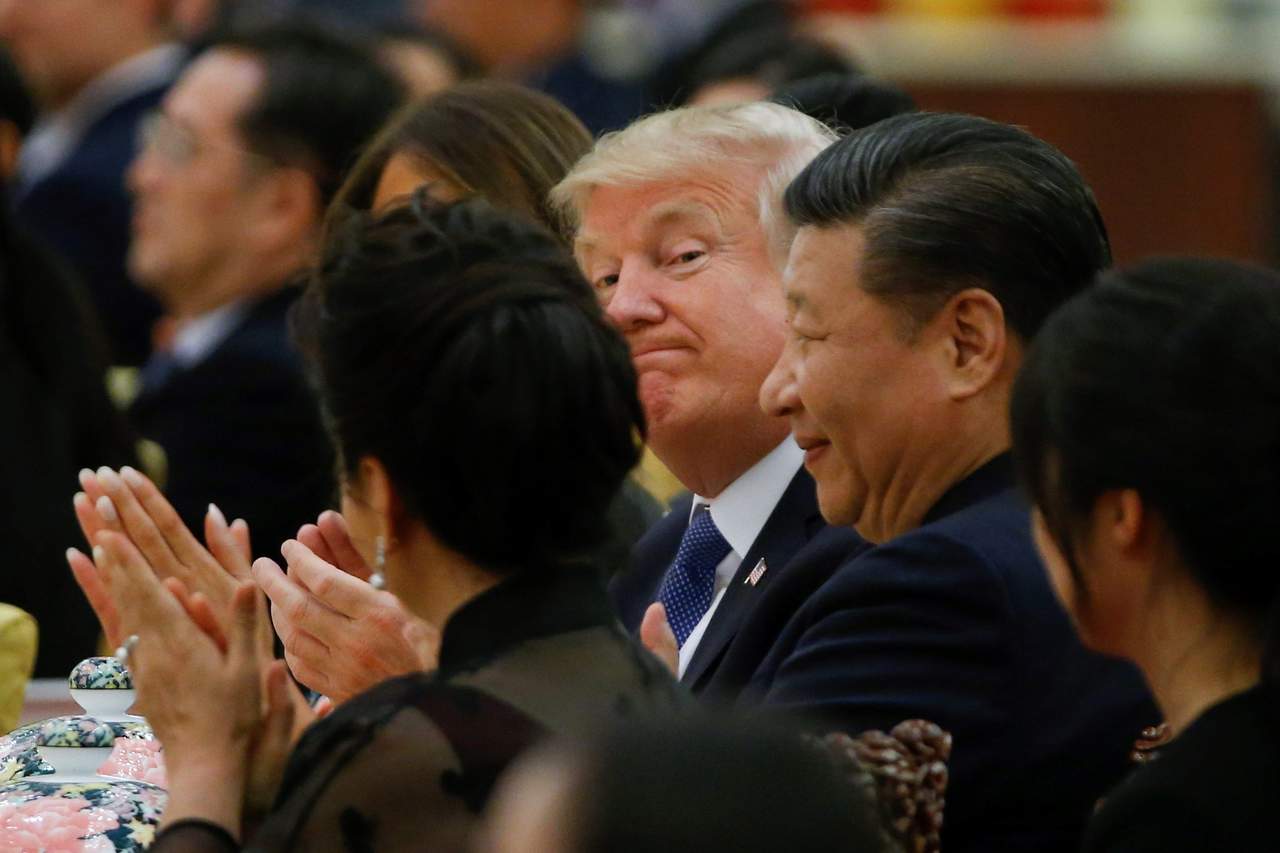 El mandatario norteamericano anunció ayer la imposición de aranceles por valor de hasta 60,000 millones de dólares anuales a las importaciones chinas. (ARCHIVO)