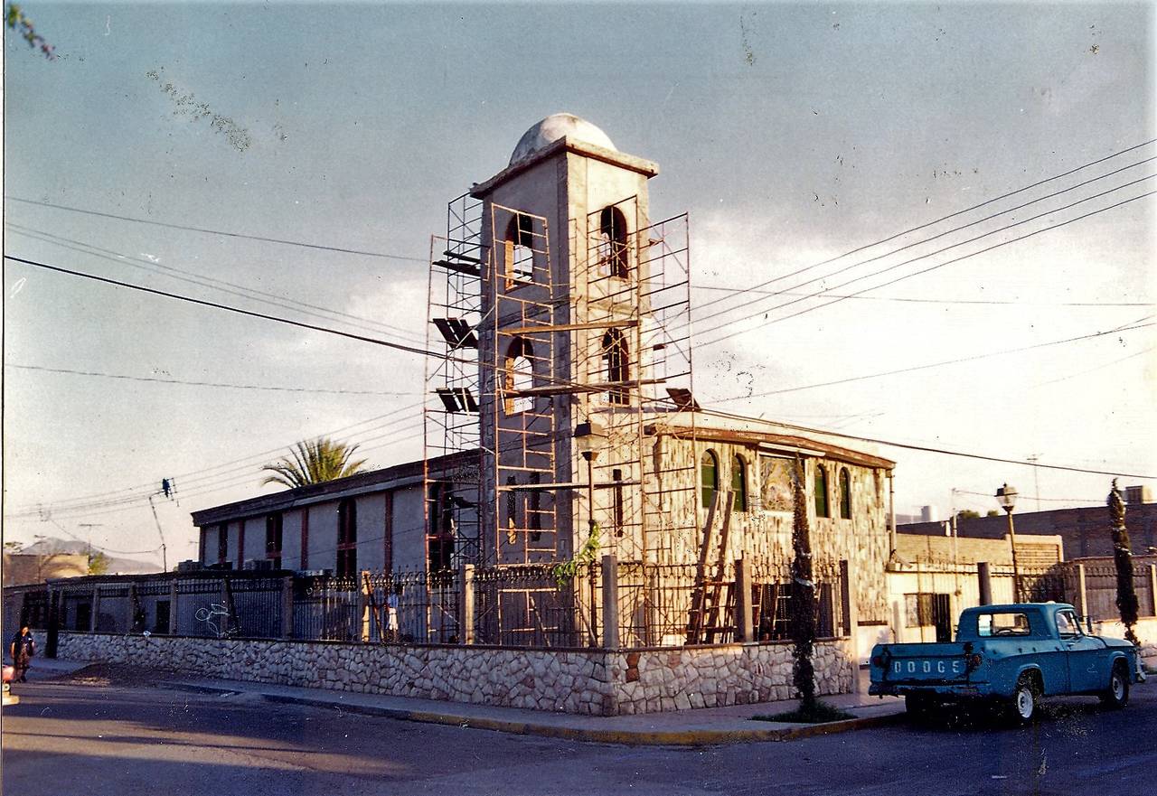 La capilla se construyó a base de cooperaciones y actividades, auspiciadas en 1972  por un comité representado por el Sr. Antonio Castañeda.