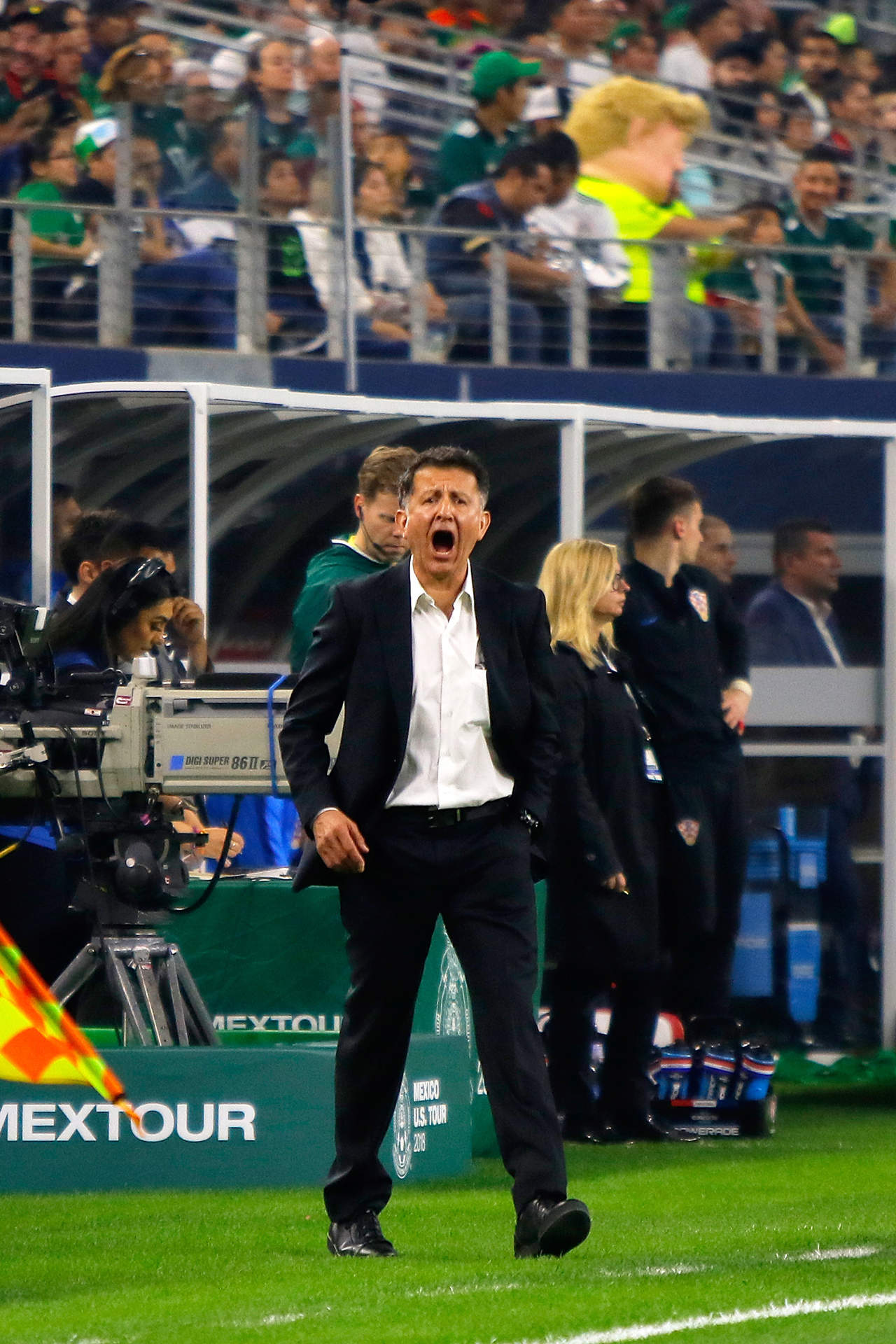 El técnico de la Selección Mexicana se fue molesto y preocupado. (Jam Media)