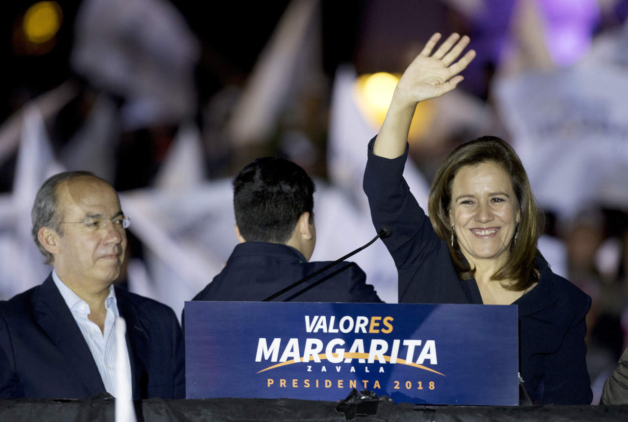 INE aprobó otorgar a Margarita Zavala su registro como candidata presidencial independiente, aunque durante su campaña estarán en curso investigaciones sobre las inconsistencias detectadas en sus firmas de apoyo. (AP)