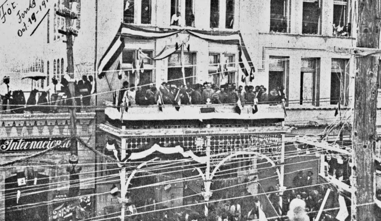 Carranza en Torreón el 19 de octubre de 1915 en el Hotel Salvador.

