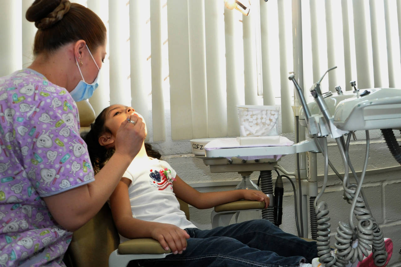 Programa. El DIF desarrolla un programa permanente de atención médica dental.