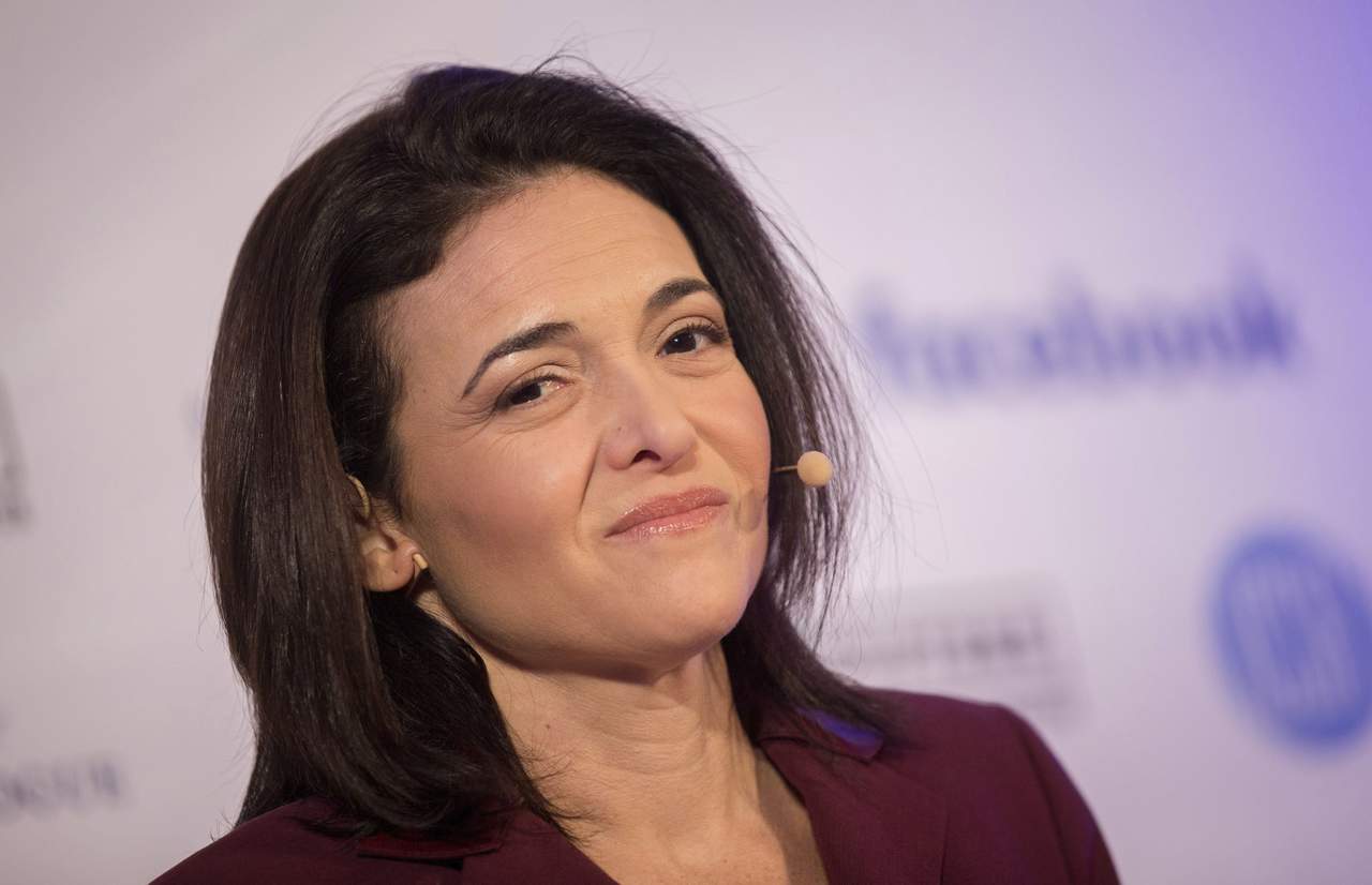 Sheryl Sandberg (ARCHIVO) dice que Facebook debería de haber realizado una auditoría tras haberse enterado de que una empresa de asesoría política tuvo acceso inapropiadamente a información de usuarios hace casi tres años.