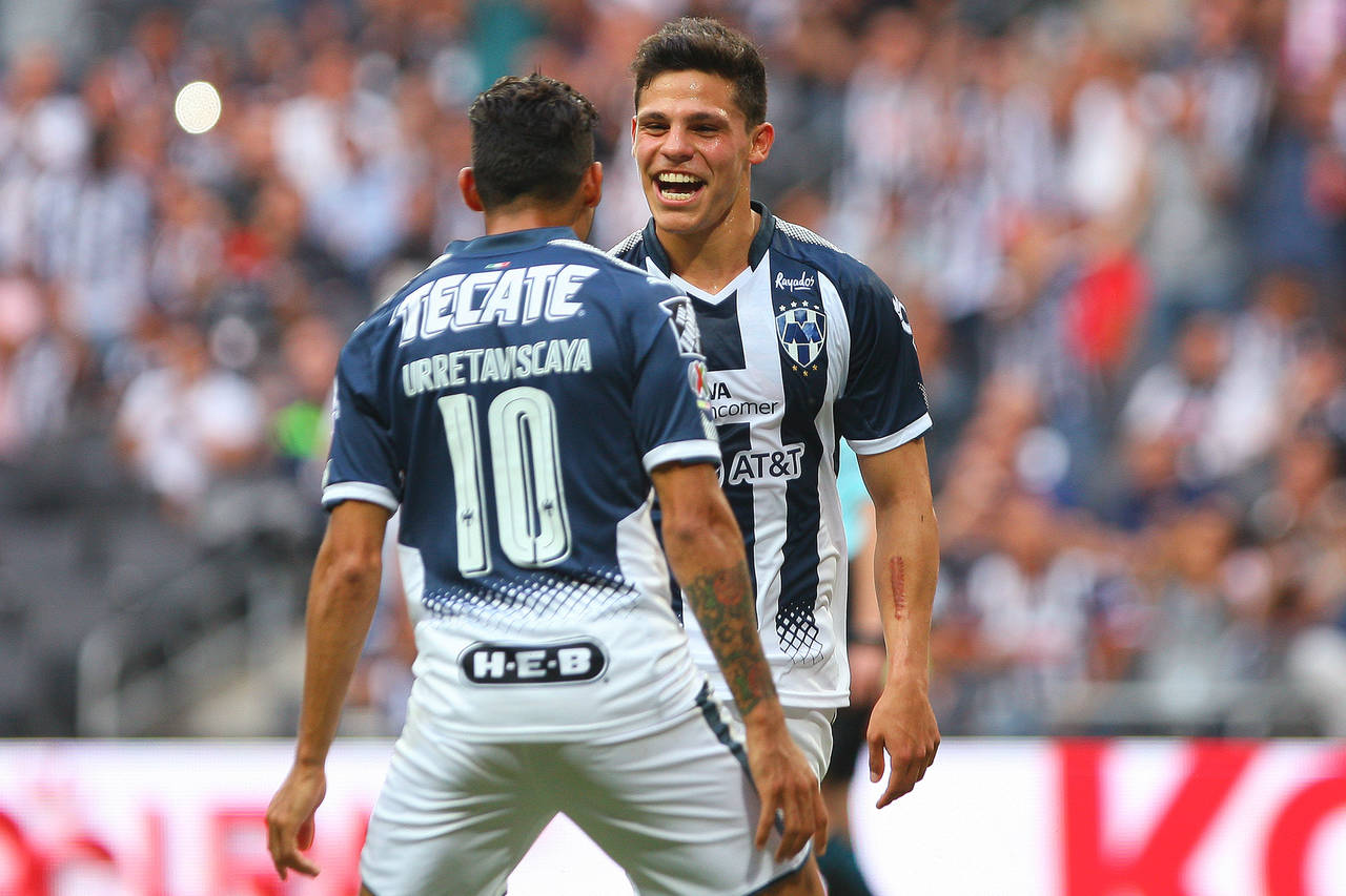 Arturo González, del Monterrey, en festejo después de anotar el primer gol de su equipo, durante el juego de la jornada 14. (Jam Media)