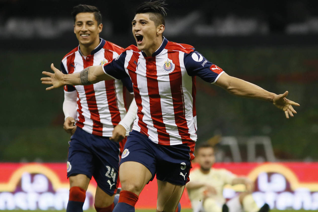 Chivas del Guadalajara consiguió un triunfo de 1-.0 en el partido de ida de la Concachampions. (Archivo)