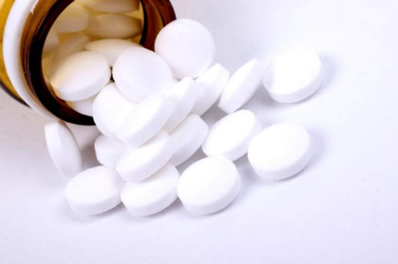 La sustancia Tramadol se utiliza como analgésico en el tratamiento del dolor de intensidad moderada a severa, (actuando sobre células nerviosas específicas de la médula espinal y del cerebro). (INTERNET) 