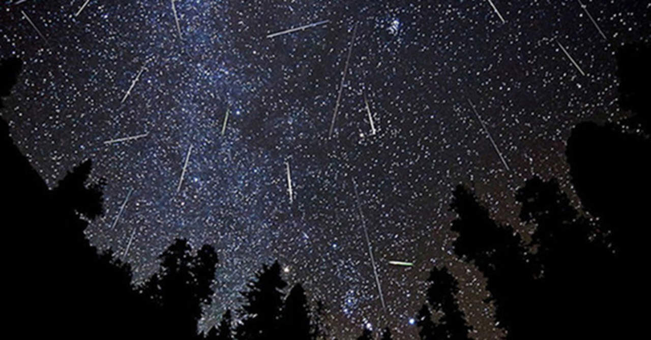 El punto máximo del espectáculo celeste llegará el día 22 en la madrugada, donde se podrán observar hasta más de una docena de meteoros por hora. (ESPECIAL)