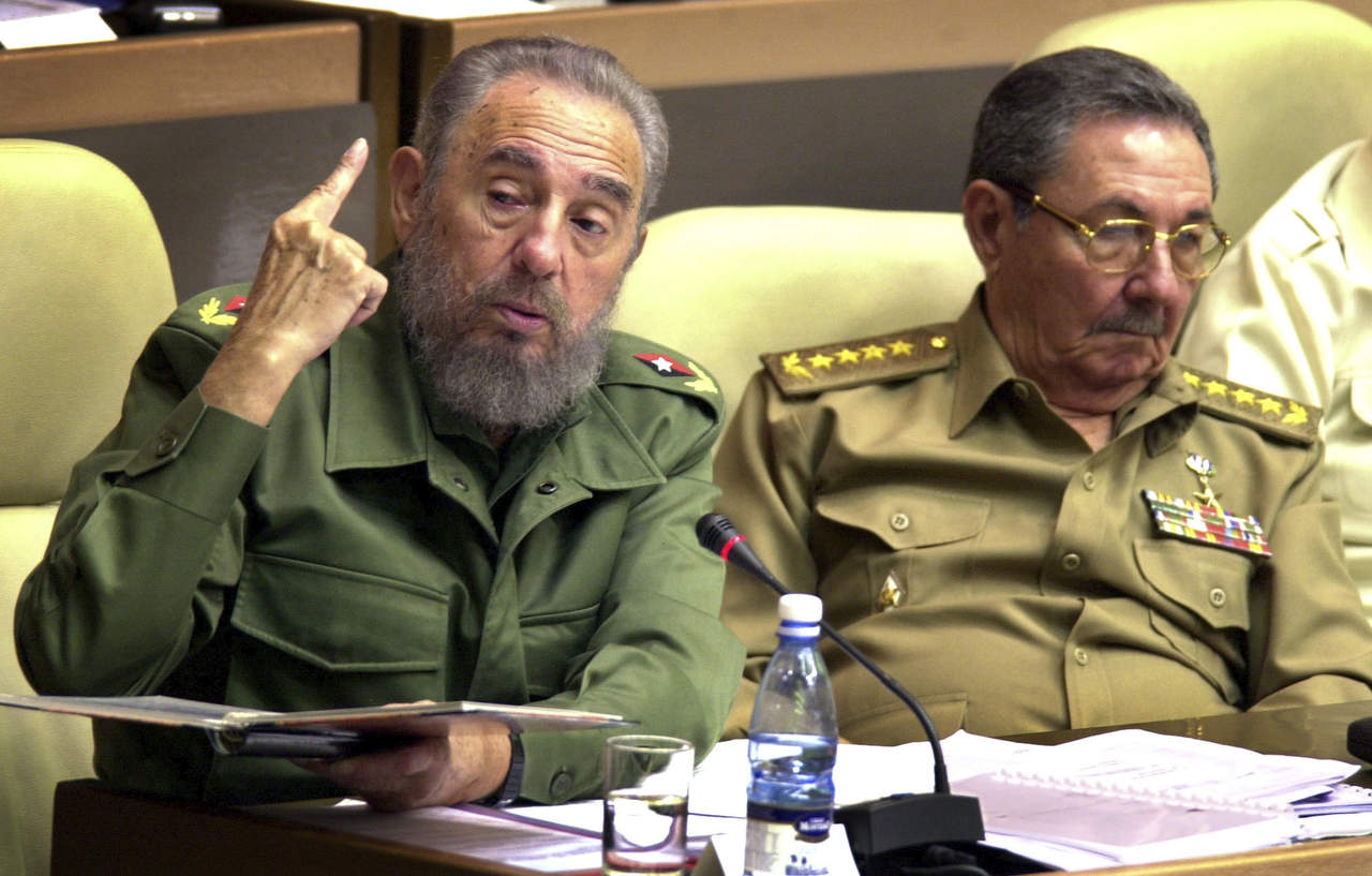 Inédito. Por primera vez en casi seis décadas la familia Castro va a ceder el poder en Cuba. (AP)