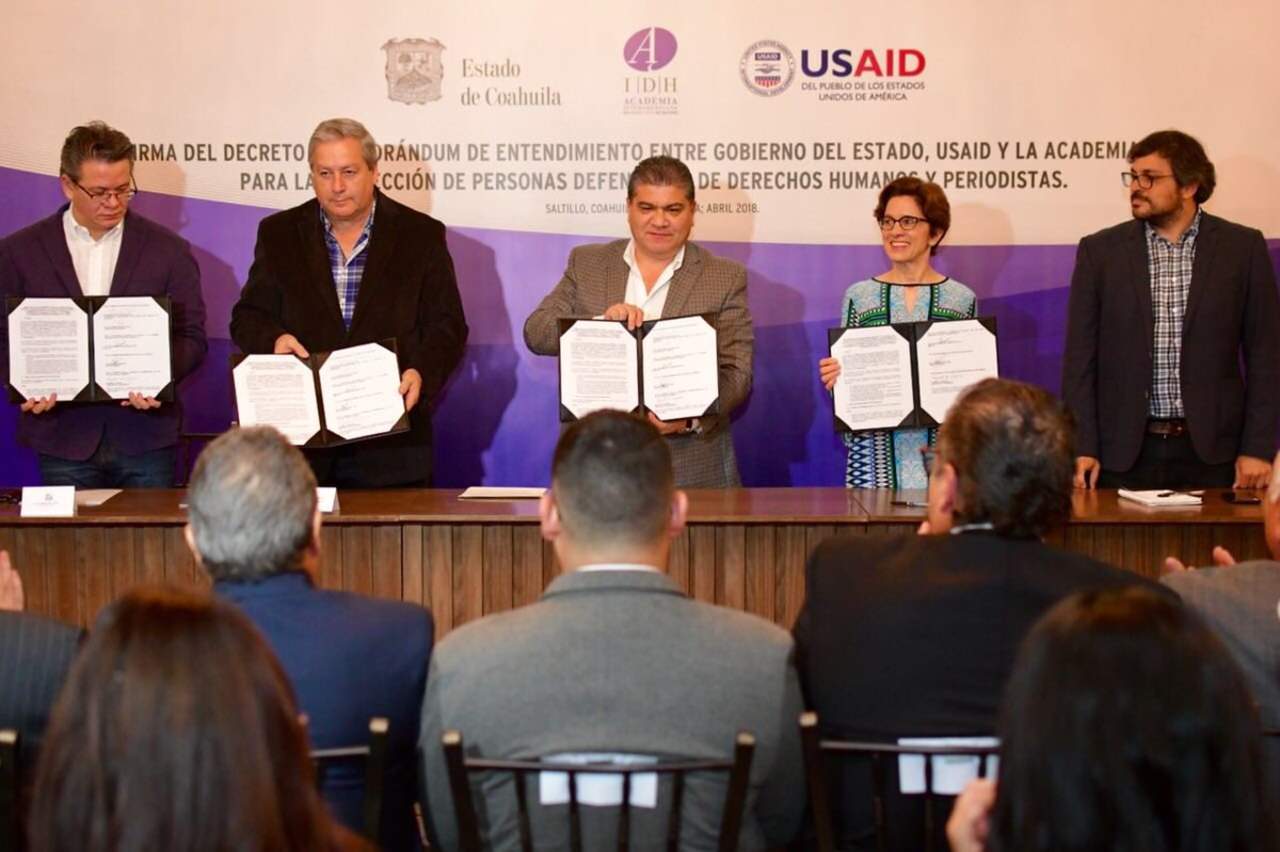 El gobernador Miguel Ángel Riquelme aseguró que el objetivo es generar políticas públicas para prevenir las agresiones en contra de las personas defensoras de derechos humanos y periodistas. (TWITTER)