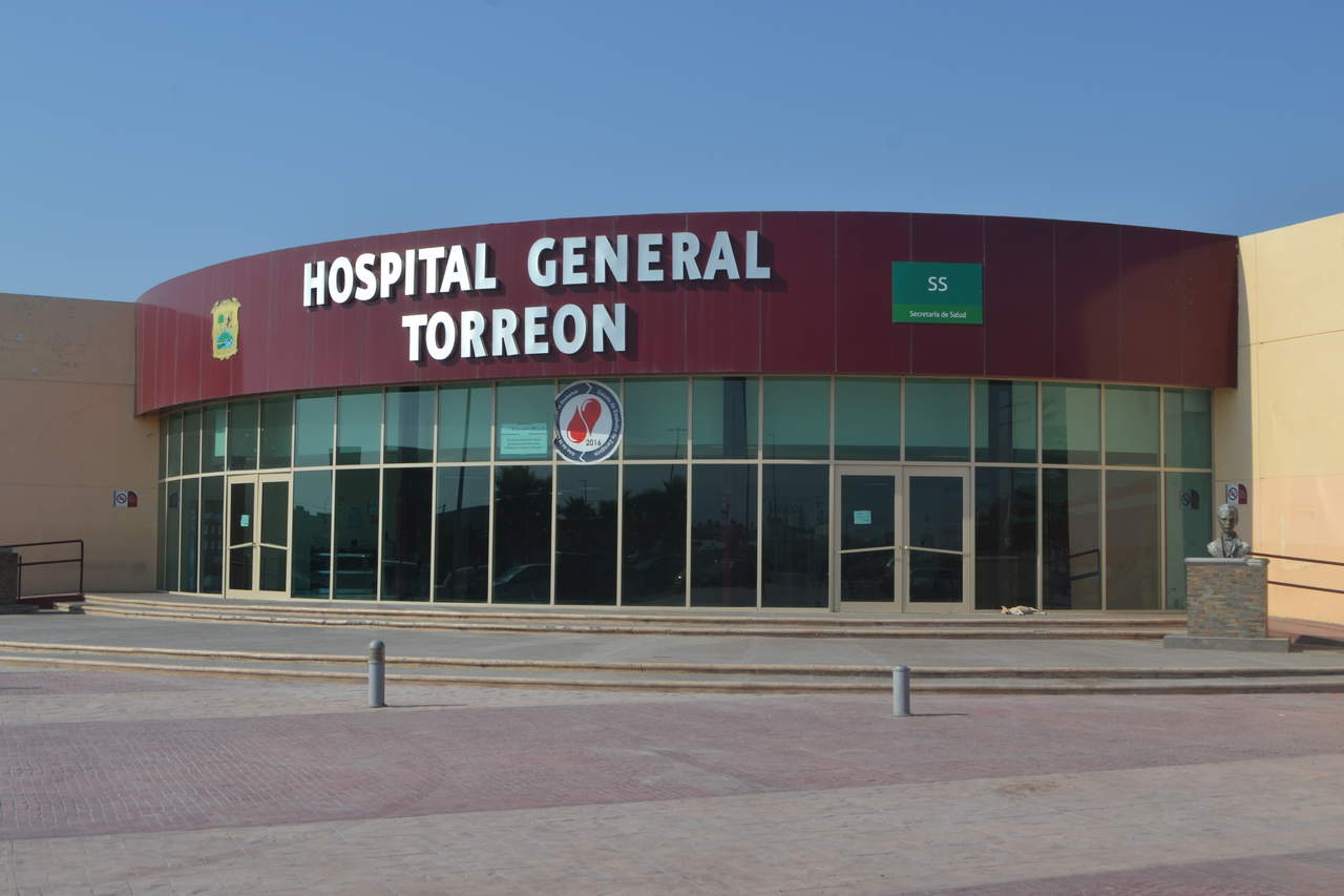 El primero de los nombramientos se hizo en el Hospital General de Torreón y se anunció al doctor Jorge Eduardo Felipe Darwich Darwich como nuevo subdirector. (ARCHIVO) 