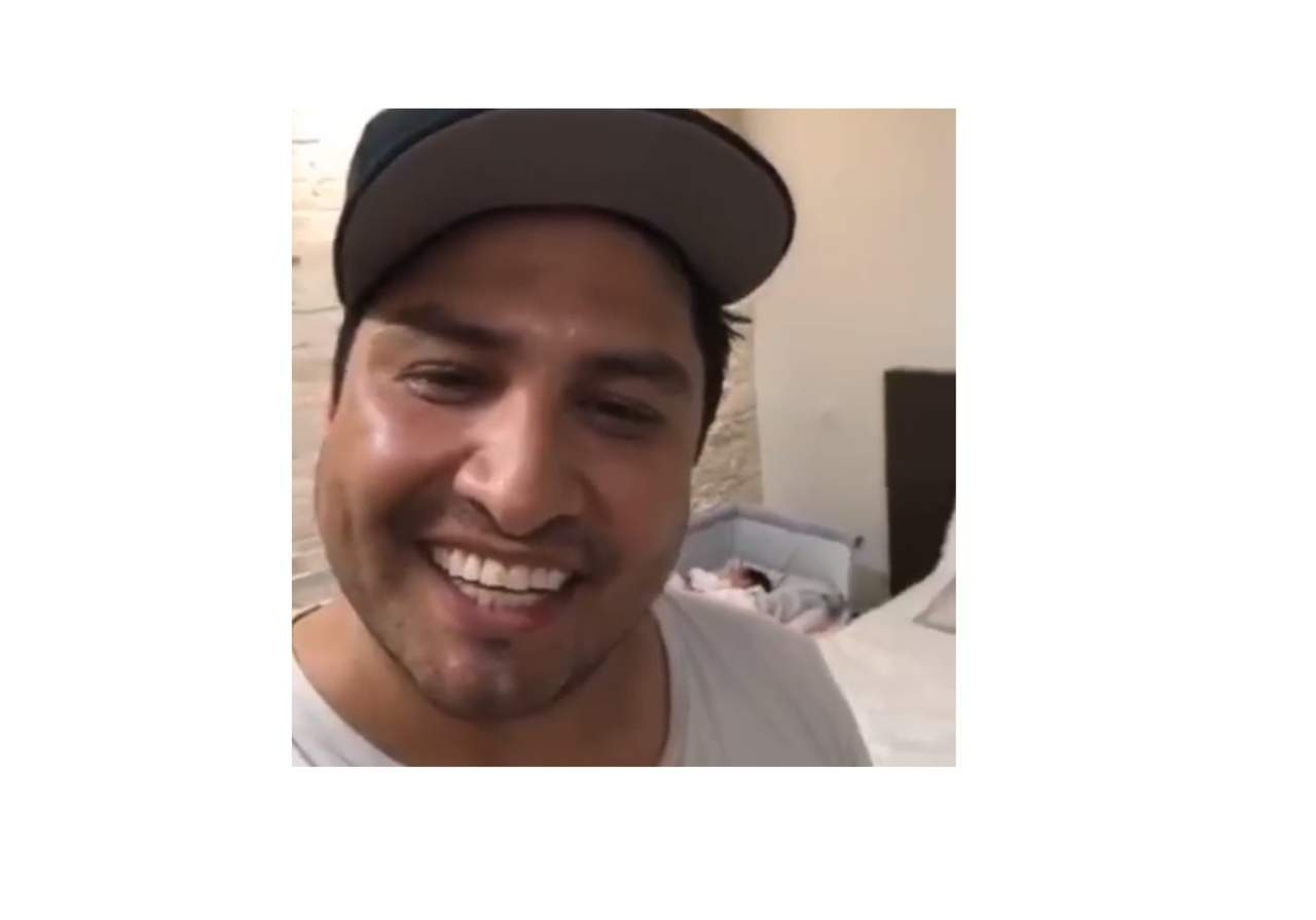 A través de un video compartido en las historias de Instagram de la cuenta Los Pasos de Julión, el intérprete de “Te hubieras ido antes” dio la grata sorpresa. (ESPECIAL)