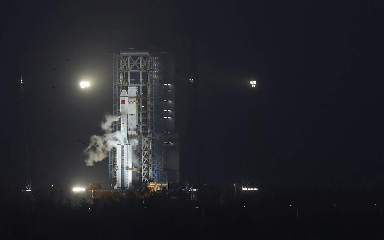 El objetivo del nuevo proceso es seleccionar a 17 ó 18 astronautas para misiones relacionadas con la estación espacial que China planea comenzar a construir entre 2020 y 2022. (ARCHIVO)