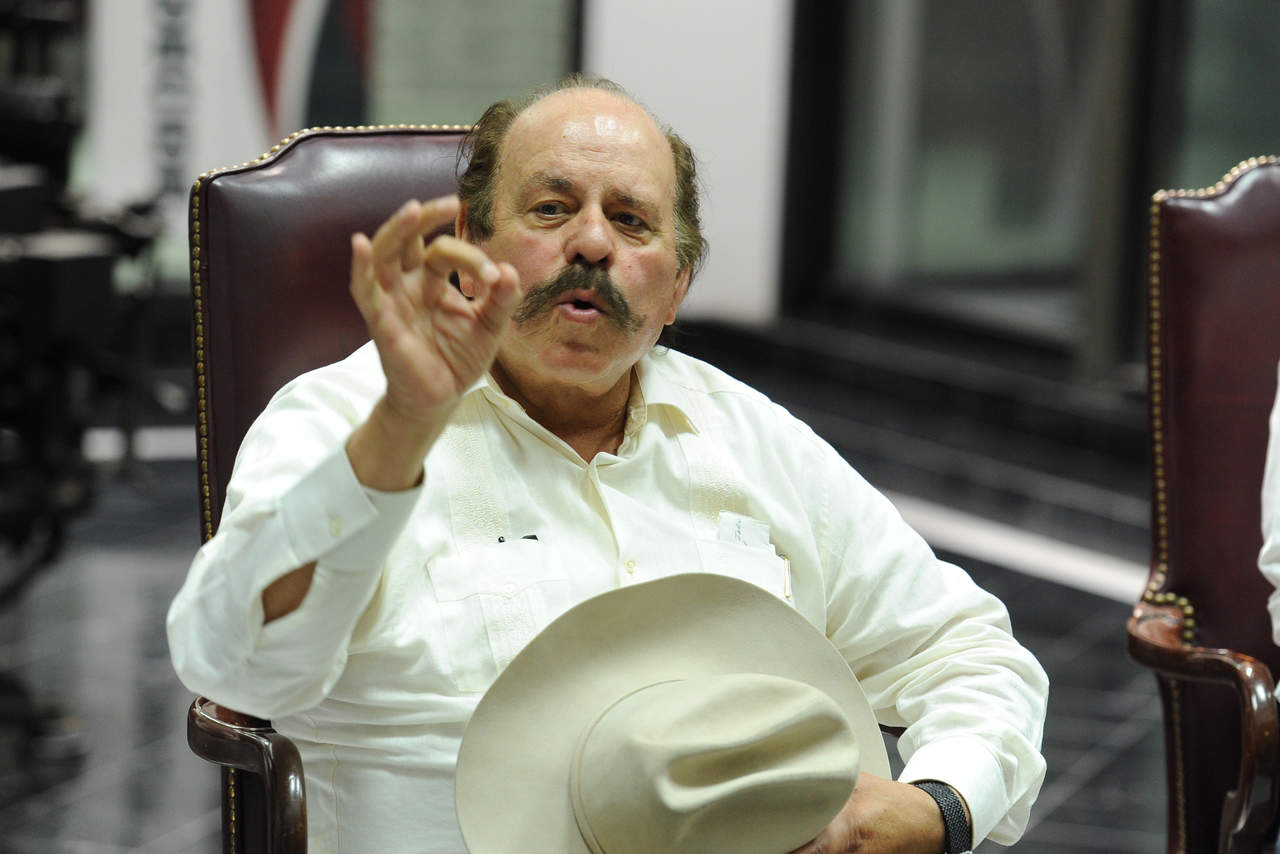 Tras darse a conocer que el Tribunal Federal Electoral ratificó las candidaturas en Parras y Ocampo, Guadiana indicó que en Coahuila los consejeros y magistrados actúan contra Morena. (EL SIGLO DE TORREÓN)